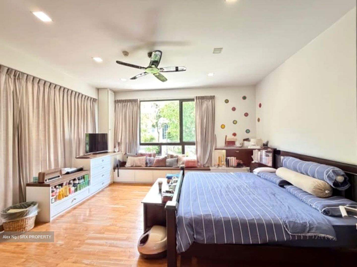 Springleaf Road (D26), Terrace #544760471